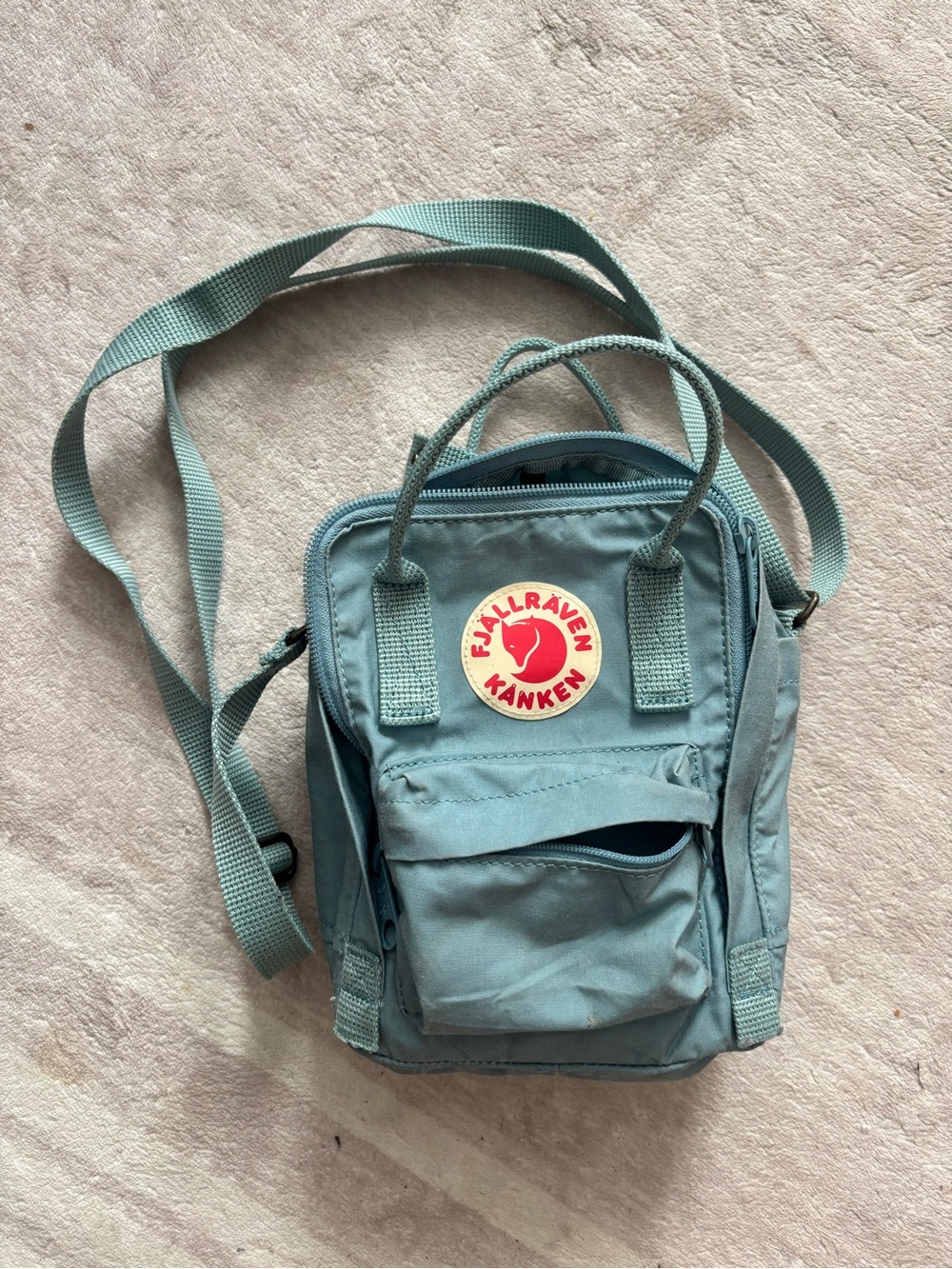 Fjallraven Kanken Mini Crossbody in Teal Blue